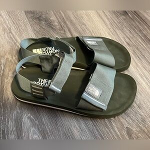 The North Face Skeena Sandals Women’s Size 7 Agave Green / Vintage White